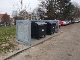 Kontejnerové stání na směsný odpad na ul. Jožky Jabůrkové 4 (2022)