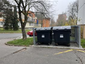 Kontejnerové stání na směsný odpad na ul. Absolonova 87  (2024/2025)